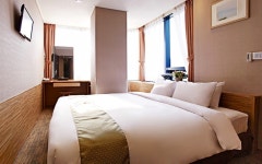 호텔 스카이파크 명동 2호점 스탠다드 더블 | 대한민국 최저가 종합숙박 예약 | 야놀자 공식 모바일 사이트