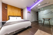 남원 캐슬 드라이브인 무인호텔 - 트리플 숙소