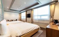 강릉 올림피아 호텔 디럭스 트윈 | 글로벌 여가 플랫폼 | 야놀자 공식 사이트