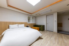 광주 상무 호텔 하바나(HOTEL HAVANA) - 트리플 숙소