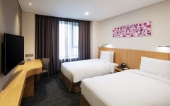 명동 티마크 그랜드 호텔 스탠다드 트윈 | 대한민국 최저가 종합숙박 예약 | 야놀자 공식 모바일 사이트