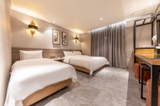 투어앤스파 전주 서신동 호텔 아지트 투어앤스파