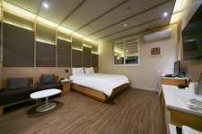 영덕 더블루 호텔 (HOTEL THE BLUE) - 트리플 숙소