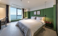 브라운도트 정자해수욕장점 프리미어 오션 디럭스 더블 | 글로벌 여가 플랫폼 | 야놀자 공식 사이트