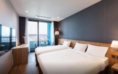 SL강릉호텔(구 씨베이호텔) 디럭스 트리플 | 글로벌 여가 플랫폼 | 야놀자 공식 사이트