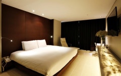 그랜드 머큐어 앰배서더 창원(구 풀만) 디럭스 더블 | 글로벌 여가 플랫폼 | 야놀자 공식 사이트