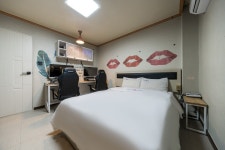 길동 러브이즈 - 트리플 숙소