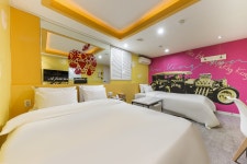 청주 호텔 이야(HOTEL IYA) 충북대점 - 트리플 숙소