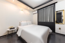 군산 THE BRIDGE HOTEL