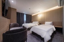 충주 어반브라운호텔(충주시청점) - 트리플 숙소