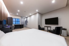 군산 - 군산 라온 펜션호텔 (laon hotel drive in) 후기, 가격, 위치 - 예약