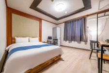 강릉 더뷰티호텔 - 트리플 숙소