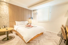 투어앤스파 독산 넘버25 독산사거리점 투어앤스파