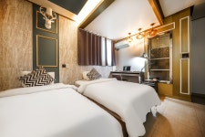 공주 넘버25 공주신관점 - 트리플 숙소