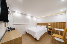 울산 달동 YAM 울산삼산2호점 (롯데백화점 인근) - 트리플 숙소