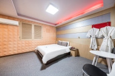 전주 산정동 호텔 샾(Hotel Sharp) - 트리플 숙소