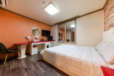 대전 용전 두바이 - 트리플 숙소