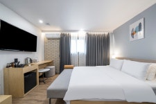 창원 - YAJA 창원명서컨벤션센터점 후기, 가격, 위치 - 예약