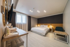 사천(삼천포) YAJA 삼천포항점 - 트리플 숙소