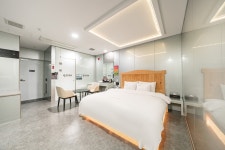 투어앤스파 여수 산 무인호텔 투어앤스파