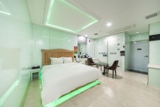 투어앤스파 여수 산 무인호텔 투어앤스파