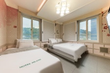 사천(삼천포) 섬 호텔 - 트리플 숙소