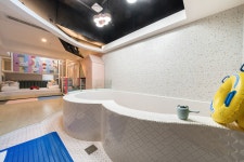 김해 어방동 아몬드 호텔 & 키즈풀빌라 - 트리플 숙소