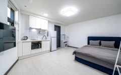 여수 오늘이펜션 침대룸 201호 | 글로벌 여가 플랫폼 | 야놀자 공식 사이트