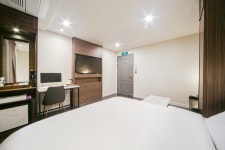 부산 하단 에이치모먼트호텔 하단점 - 트리플 숙소