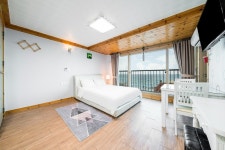 강릉 한눈에바다펜션(오션뷰,카페) 데일리호텔 - 호텔&레스토랑 할인예약