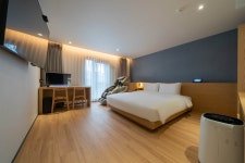 울산 삼산 CUSTOM HOTEL(커스텀 호텔) - 트리플 숙소