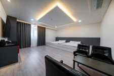 강릉 경포대 자작나무 - 트리플 숙소