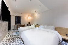 대전 유성 세르보 - 트리플 숙소