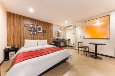 수원 - 수원역 Boutique Hotel XYM 후기, 가격, 위치 - 예약