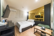 안양 칼리토 - 트리플 숙소