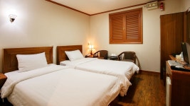 노블 호텔 - 트리플 숙소