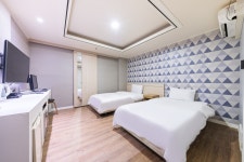 수원 영통 E - 트리플 숙소