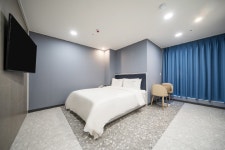 더뮤즈호텔 레지던스 - 트리플 숙소