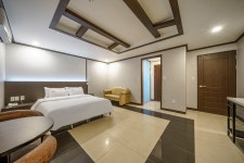 투어앤스파 구미 원평동 HOTEL 폭스 투어앤스파