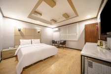 투어앤스파 구미 원평동 HOTEL 폭스 투어앤스파
