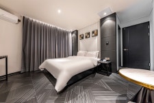 투어앤스파 전주 서신동 호텔 아지트 투어앤스파