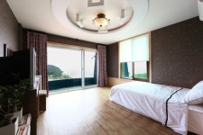 여수 뜨레모아펜션 - 트리플 숙소