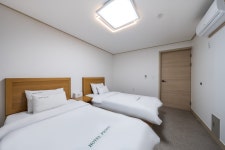 사천 - 사천(삼천포) HOTEL 소풍(PICNIC) 후기, 가격, 위치 - 예약