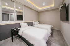 충주 모던그레이 호텔 - 트리플 숙소