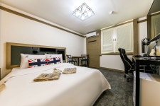 대전 용문 JNK Classic Hotel - 트리플 숙소