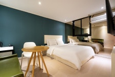 신촌 림 - 트리플 숙소