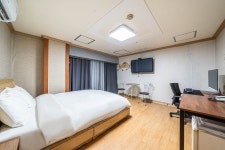 대전 월평 하니 - 트리플 숙소