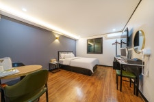 수원 - 수원 넘버25 수원화성행궁점 후기, 가격, 위치 - 예약