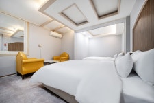 광주 금호 모먼트 호텔 - 트리플 숙소