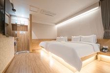 광주 중흥동 호텔 보다 Drive In 광주역점 - 트리플 숙소